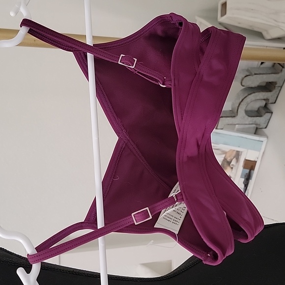 🌟5/$20 🆕️ Abercrombie Sports Bra/Swim Top - Picture 2 of 3